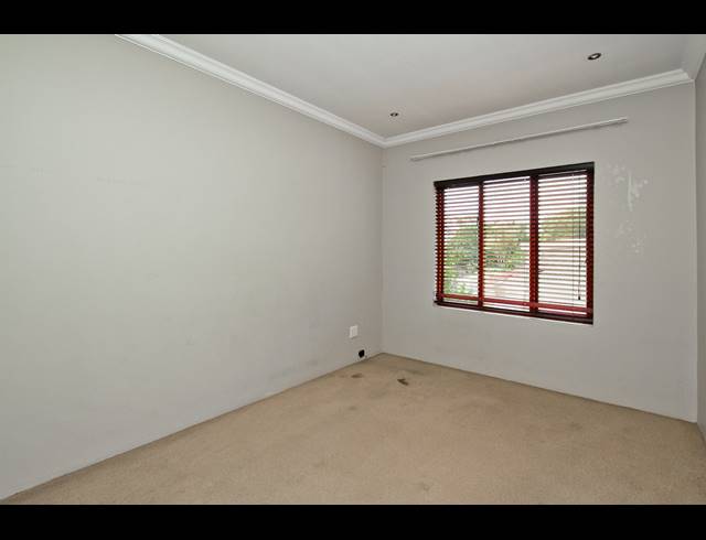 3 BEDROOM HOUSE FOR SALE IN FERNDALE
